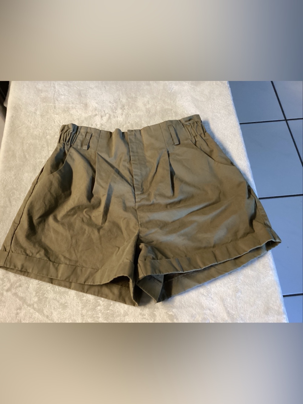 Cider Olive Green Elastic-Waist Shorts